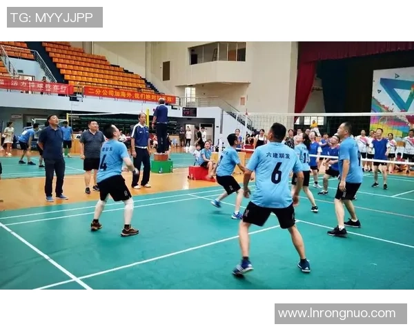 杭州排球队战术解析:深度剖析排球阵地战的技巧与策略 杭州排球队战术解析:深度剖析排球阵地战的技巧与策略