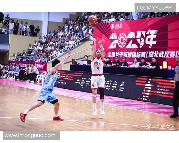 武汉篮球队在全国锦标赛中的技术表现分析与点评 武汉篮球队在全国锦标赛中的技术表现分析与点评