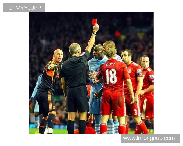 深入探讨拒绝足球明星背后的多重因素与影响分析 深入探讨拒绝足球明星背后的多重因素与影响分析