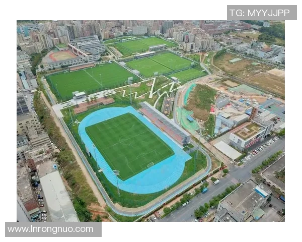 深圳足球队在锦标赛中的个人能力分析与表现评估 深圳足球队在锦标赛中的个人能力分析与表现评估