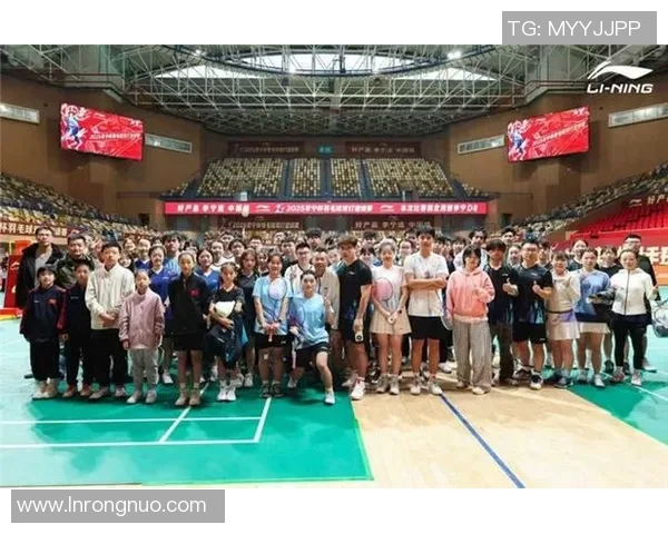 羽毛球盛宴揭秘西安羽毛球队背后的实力与荣耀 羽毛球盛宴揭秘西安羽毛球队背后的实力与荣耀