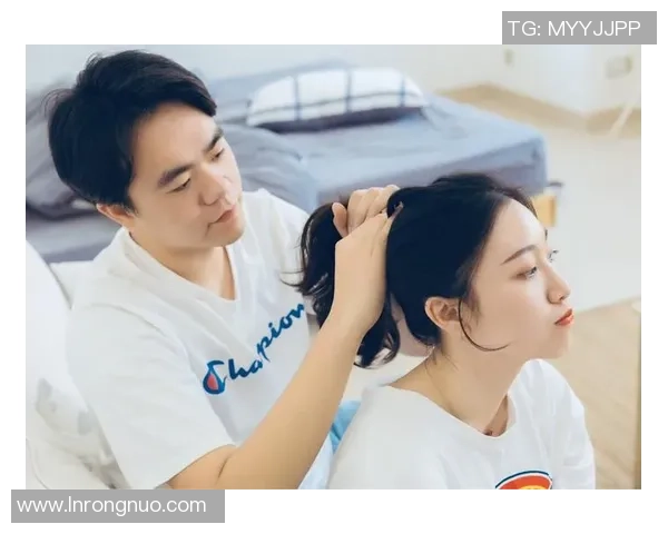 足球明星情侣甜蜜瞬间视频合集展现爱与激情的完美结合 足球明星情侣甜蜜瞬间视频合集展现爱与激情的完美结合